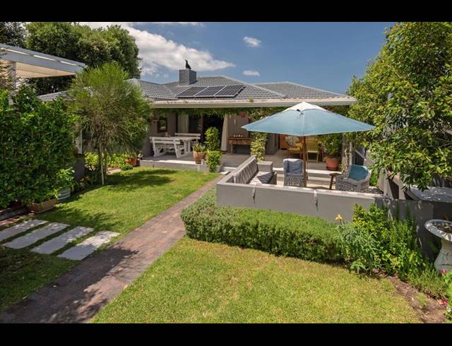 3 BEDROOM HOUSE FOR SALE IN VOELKLIP